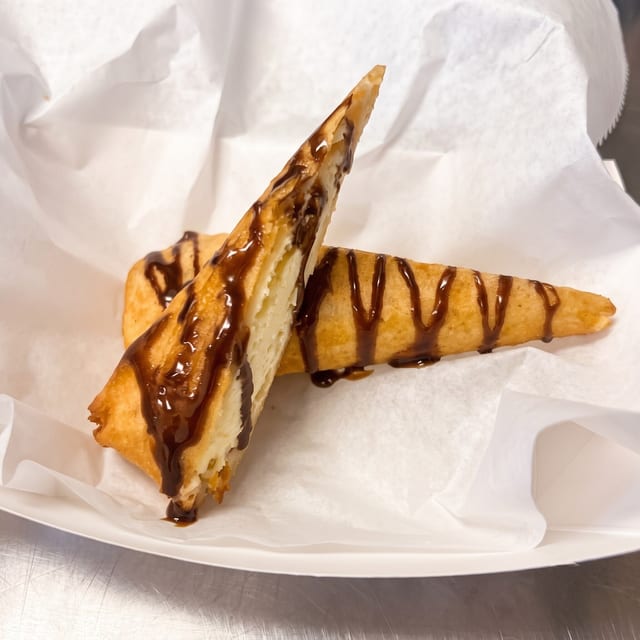 Menufy Fried Cheesecake.